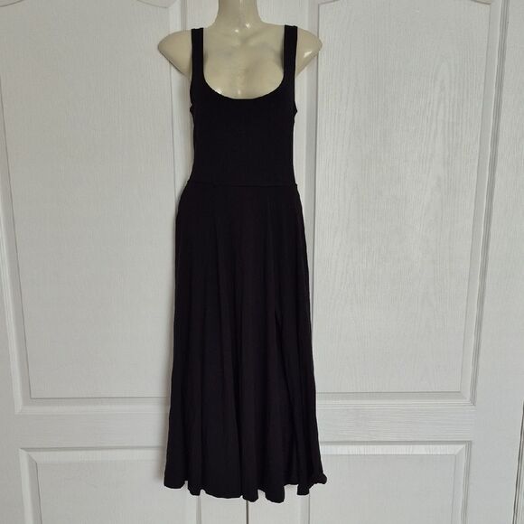 American Eagle Outfitters Dresses & Skirts - American Eagle Outfitters Black Maxi Dress With Front Slit